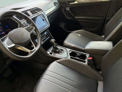 Used 2022 Volkswagen Tiguan SE FWD image 22