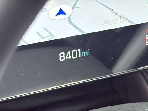 Used 2026 Chevrolet Equinox LT FWD image 9