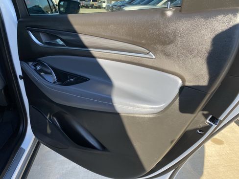 Used 2024 Buick Enclave Premium image 14