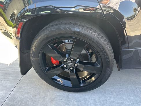 Used 2024 Land Rover Defender 110 X image 8