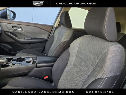 Used 2023 Nissan Rogue SV image 8