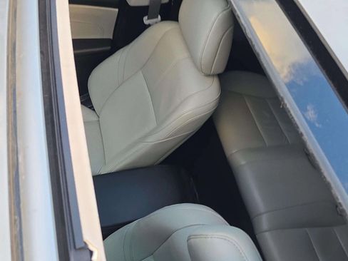 Used 2018 Toyota Avalon XLE Premium image 41