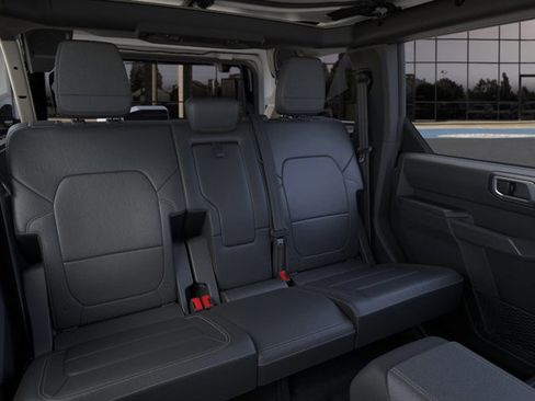 New 2025 Ford Bronco Badlands image 11
