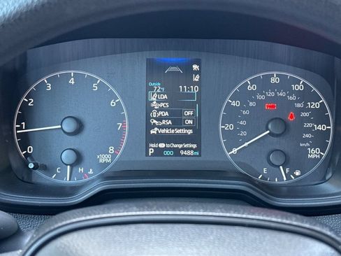 Used 2025 Toyota Corolla LE FWD image 22