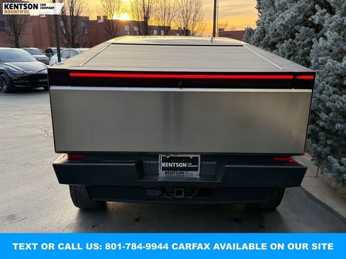 Used 2024 Tesla Cybertruck AWD Crew Cab image 7