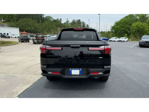 New 2025 Hyundai Santa Cruz SE image 7