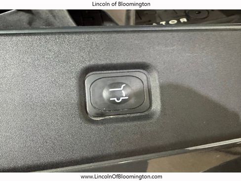 Certified 2025 Lincoln Navigator L Black Label w/ Black Label Special Edition AWD/4WD image 36