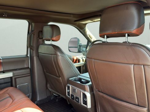 Used 2022 Ford F350 King Ranch w/ King Ranch Ultimate Package AWD/4WD image 28