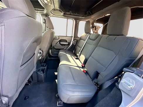 Used 2019 Jeep Wrangler Unlimited Sport S image 22