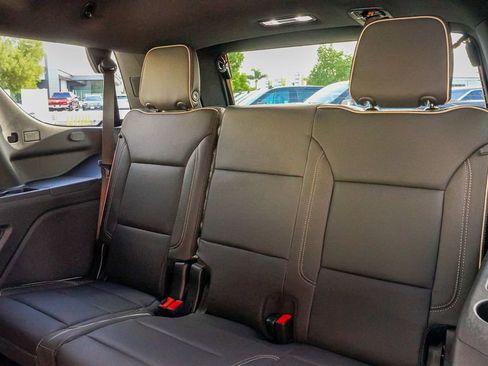 New 2026 GMC Yukon Elevation image 14