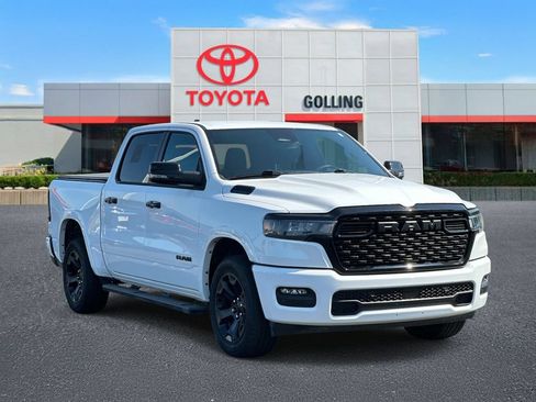 Used 2025 RAM 1500 Big Horn AWD/4WD image 7