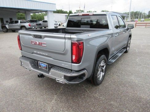 New 2025 GMC Sierra 1500 SLT image 5