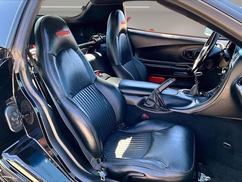 Used 2002 Chevrolet Corvette Z06 w/ Memory Pkg RWD image 27