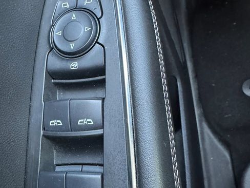 Used 2021 Buick Envision Essence w/ Sport Touring Package AWD/4WD image 15