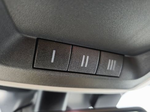 Used 2017 RAM 1500 Big Horn AWD/4WD image 14