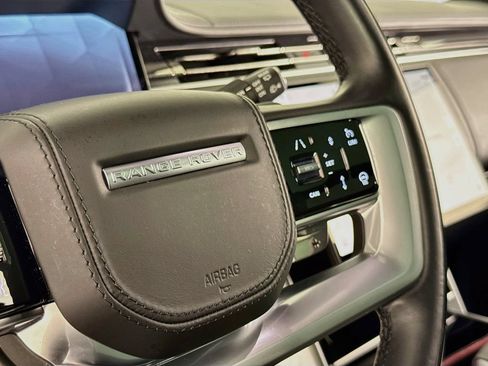 Used 2024 Land Rover Range Rover SE AWD/4WD image 19