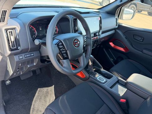 New 2026 Nissan Frontier PRO-4X w/ Tow Package AWD/4WD image 15