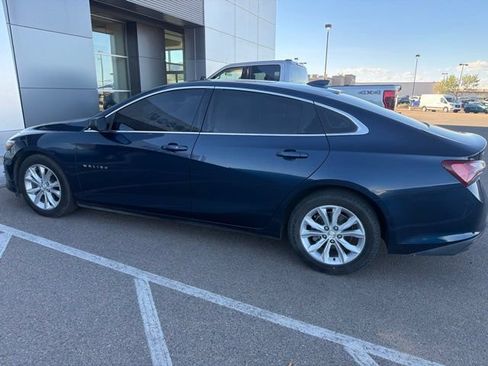 Used 2021 Chevrolet Malibu LT FWD image 5