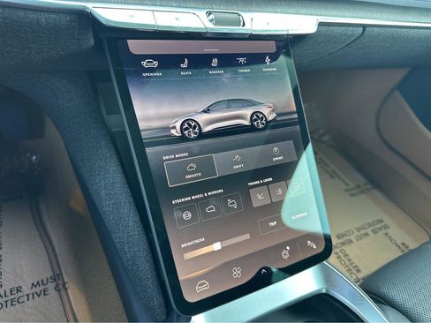Used 2023 Lucid Air Grand Touring image 27