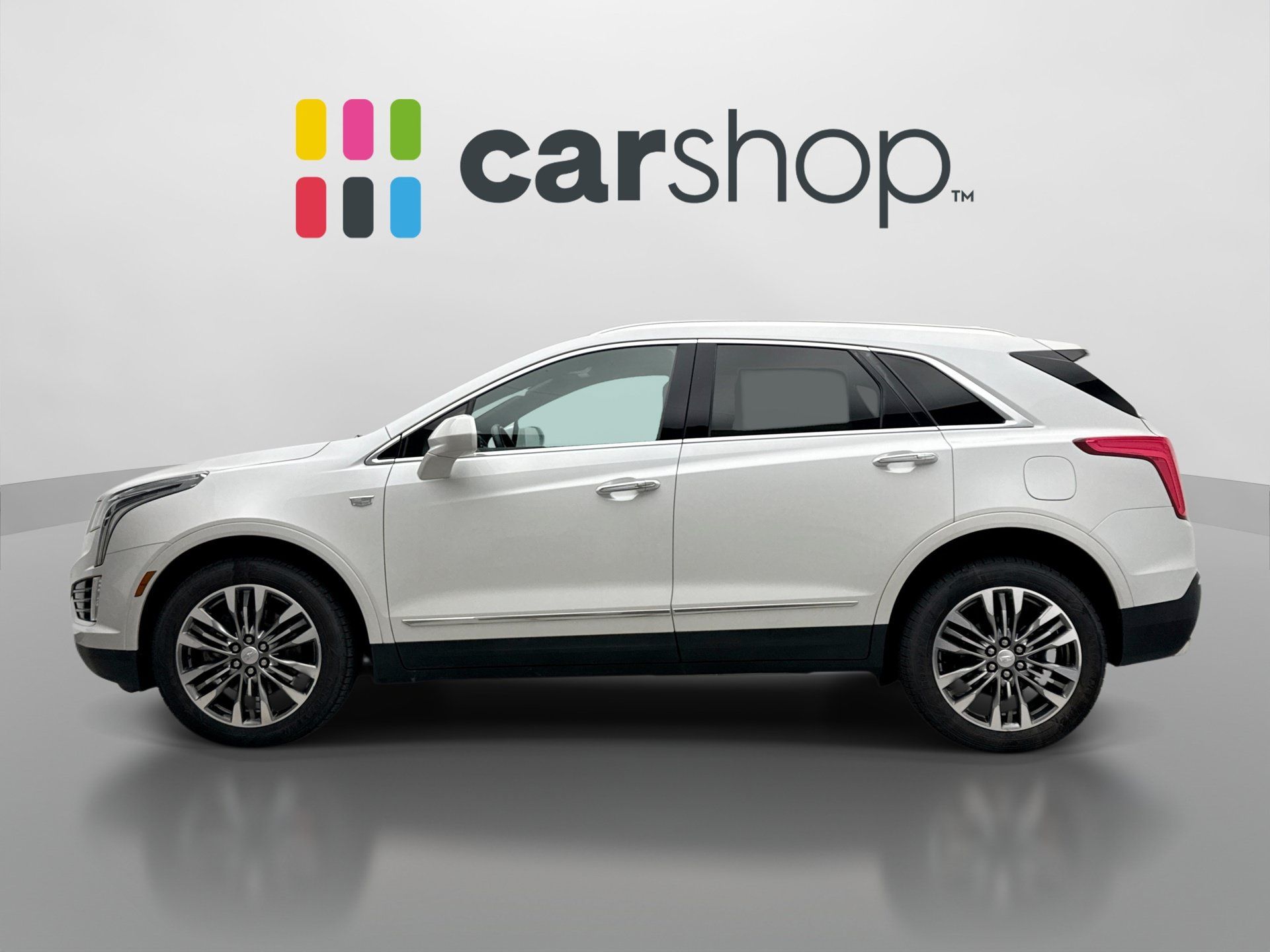 Used 2018 Cadillac XT5 Premium Luxury AWD/4WD image 2