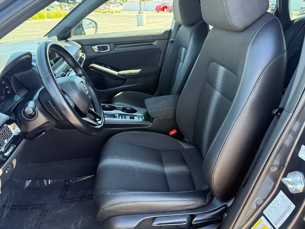 Certified 2025 Honda Civic Sport image 12