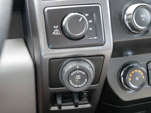 Used 2020 Ford F150 XLT w/ Equipment Group 302A Luxury AWD/4WD image 24