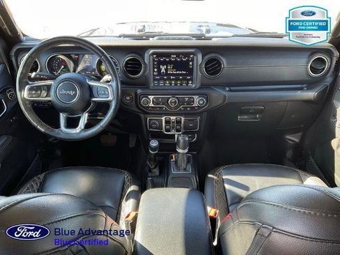 Used 2021 Jeep Wrangler Unlimited Sahara image 2