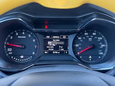 Used 2023 Chevrolet TrailBlazer LT FWD image 39