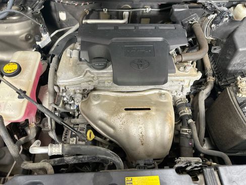Used 2013 Toyota RAV4 LE FWD image 30