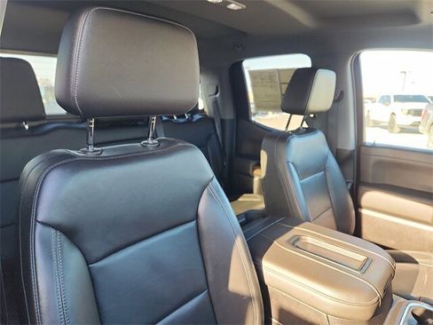 Used 2019 Chevrolet Silverado 1500 RST image 32