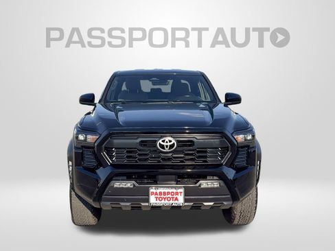 Used 2024 Toyota Tacoma TRD Off-Road AWD/4WD image 12