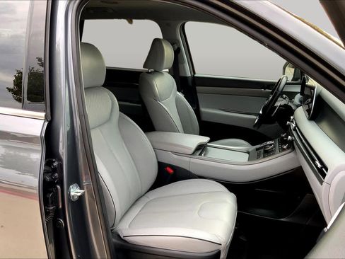 Certified 2025 Hyundai Palisade SEL FWD image 9