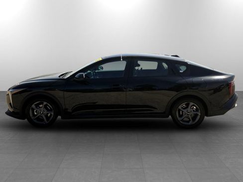 Used 2025 Kia K4 FWD image 8