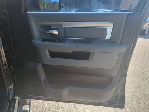 Used 2015 RAM 2500 SLT w/ Luxury Group AWD/4WD image 31