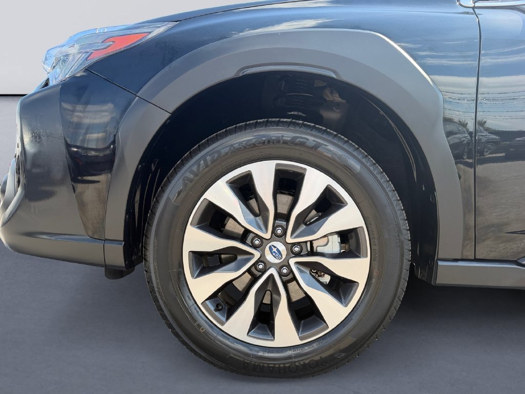 Certified 2025 Subaru Outback Touring w/ Tech Package 2 AWD/4WD image 9