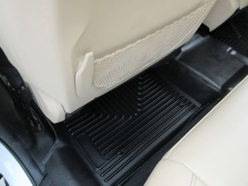 Used 2022 Jeep Grand Cherokee L Limited AWD/4WD image 32