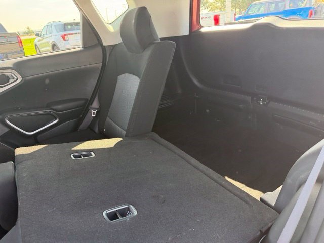 Used 2024 Kia Soul LX w/ Option Group 015 FWD image 27