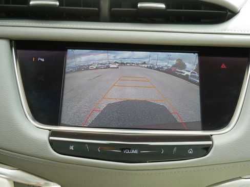 Used 2017 Cadillac XT5 Premium Luxury AWD/4WD image 27