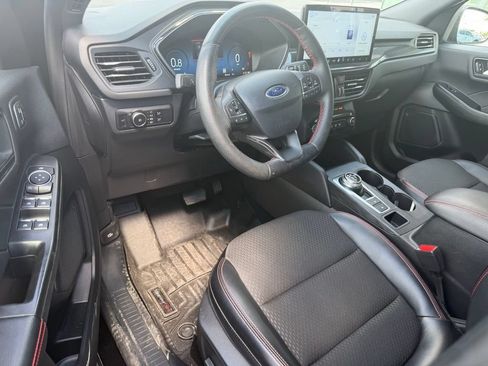 Used 2025 Ford Escape ST-Line Elite AWD/4WD image 14