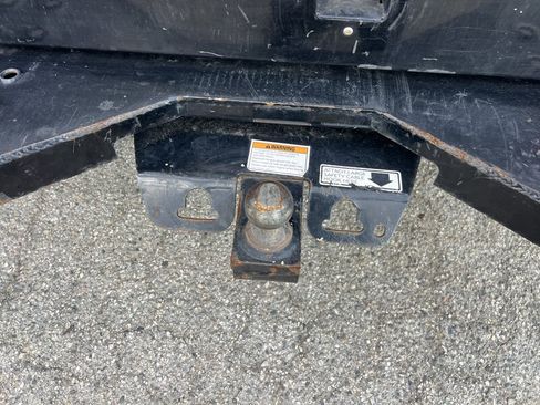 Used 2022 Ford E-350 and Econoline 350 Super Duty image 9