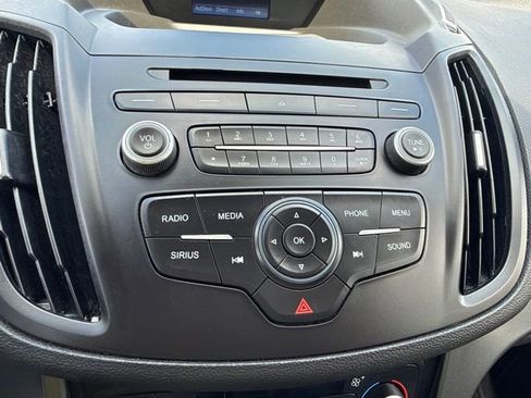 Used 2017 Ford Escape SE AWD/4WD image 24