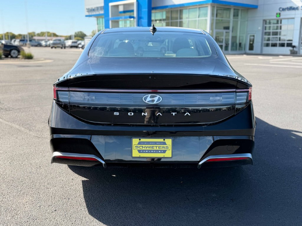 Used 2025 Hyundai Sonata SEL FWD image 8