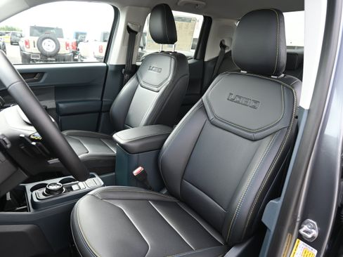 New 2026 Ford Maverick Lobo AWD/4WD image 31