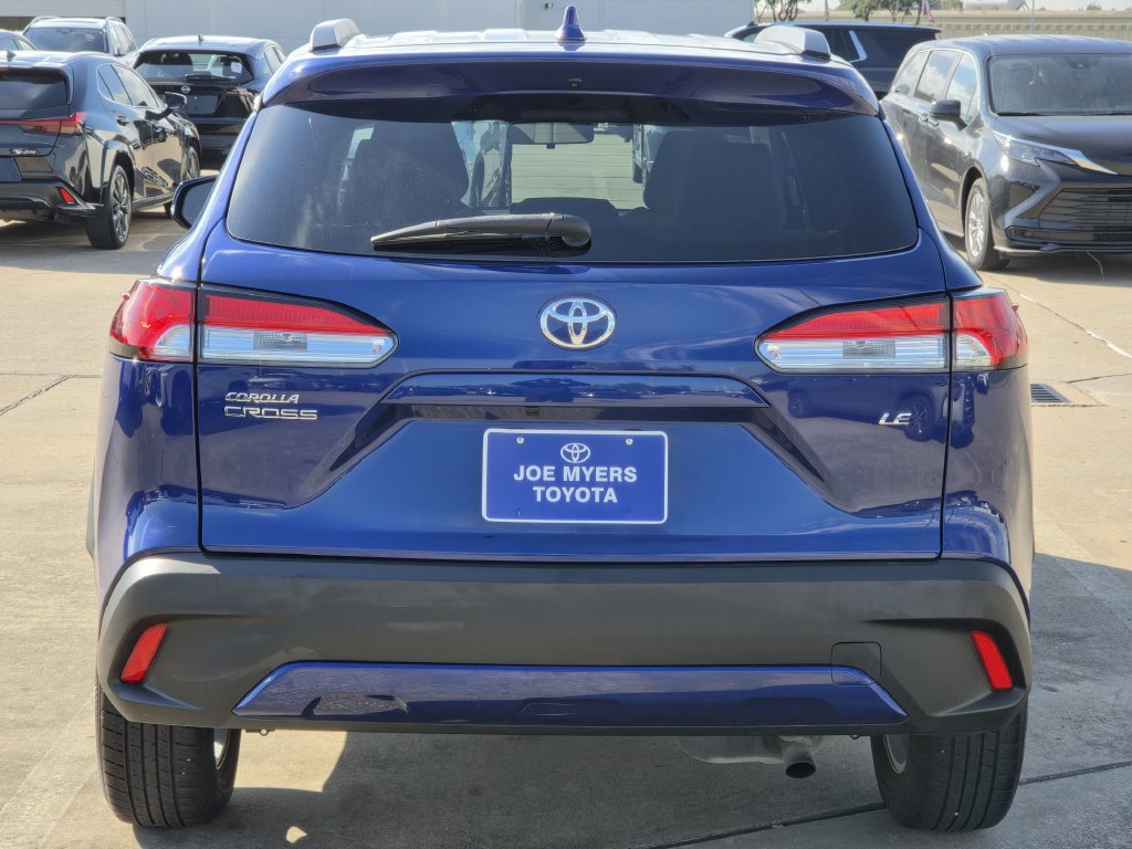Used 2023 Toyota Corolla Cross LE FWD image 8