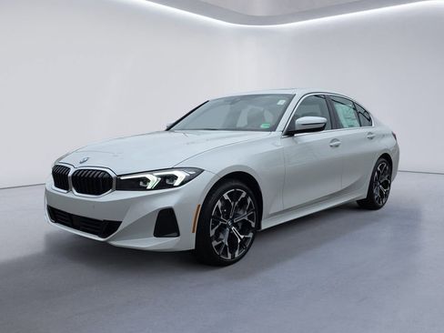 New 2026 BMW 330i xDrive Sedan w/ Premium Package image 7