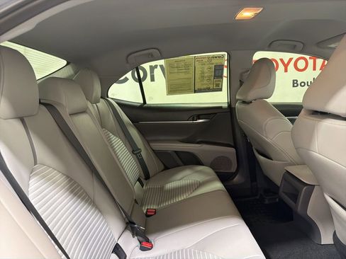 Used 2023 Toyota Camry SE image 15