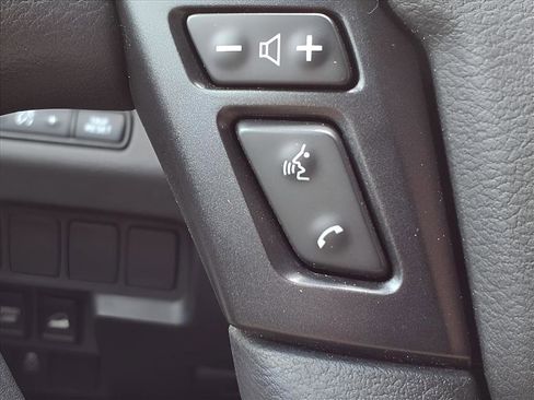 Used 2023 Nissan Frontier S w/ Technology Package image 22