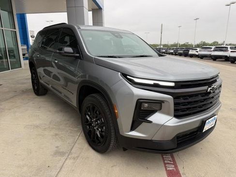 Used 2026 Chevrolet Traverse LT w/ Midnight/Sport Edition FWD image 29