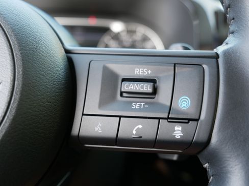 Certified 2025 Nissan Pathfinder SV AWD/4WD image 29