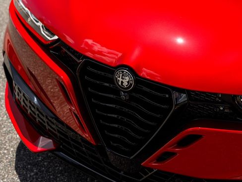 New 2026 Alfa Romeo Tonale w/ Active Assist Package AWD/4WD image 43